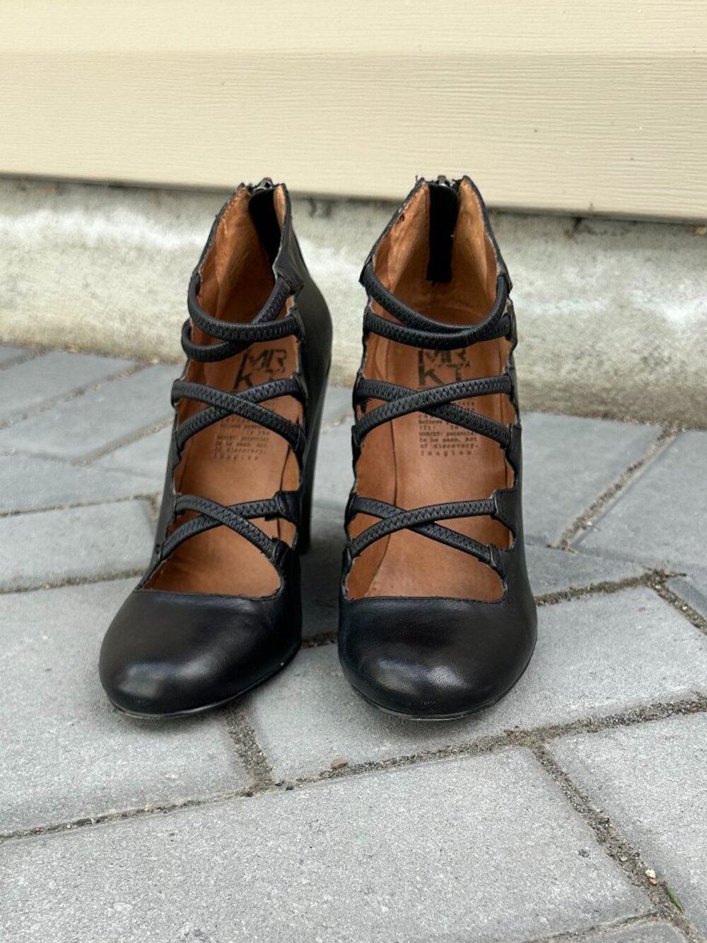 Women's size 5 high wedge shoes in genuine black leather
